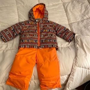 Snow set pants (overalls) and jacket! Only used once. Great quality/condition.